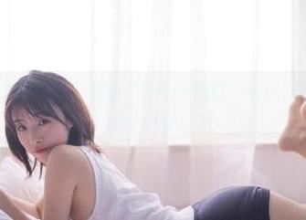 厉害了，我的“150cc黑料”app，居然能让我在线打卡吃瓜。