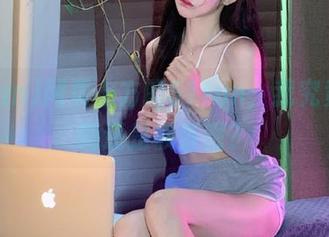 网页上方的51fun，我究竟是在嗨还是被催眠？