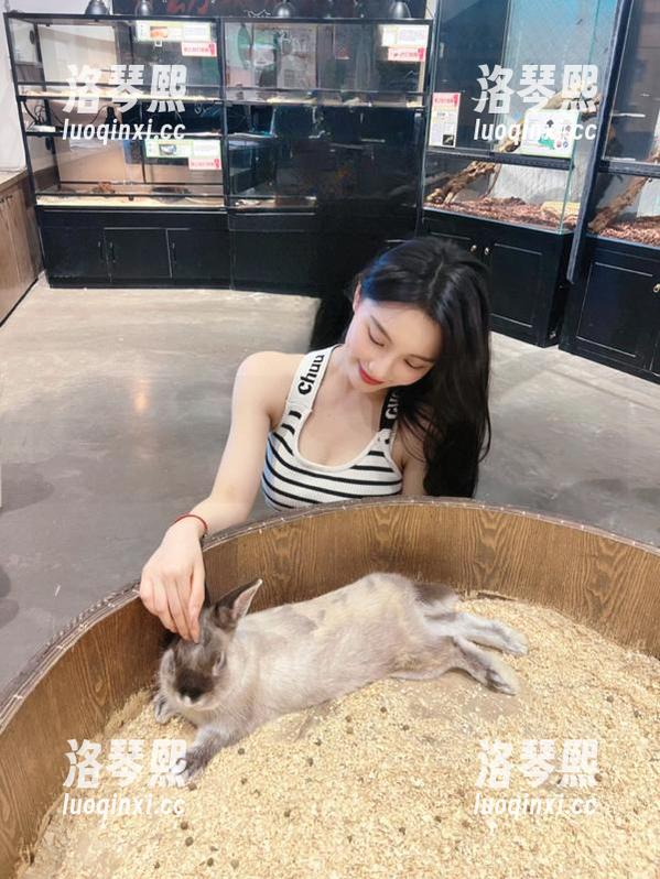 51吃瓜 www.51吃瓜的传奇:没光顾的,看这边,收藏备忘!