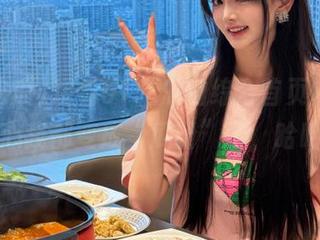 观看51吃瓜的综合首页内容，不小心我都变成“瓜粉”了，哈哈哈！
