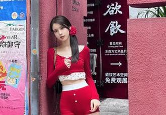 www.51吃瓜官网：看瓜不看脸？这年头真是越来越现实了！
