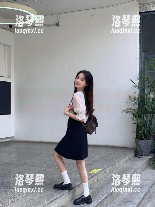 51吃瓜 奇妙体验:51吃瓜资源带你直击黑料现场,各种反转层出不穷!