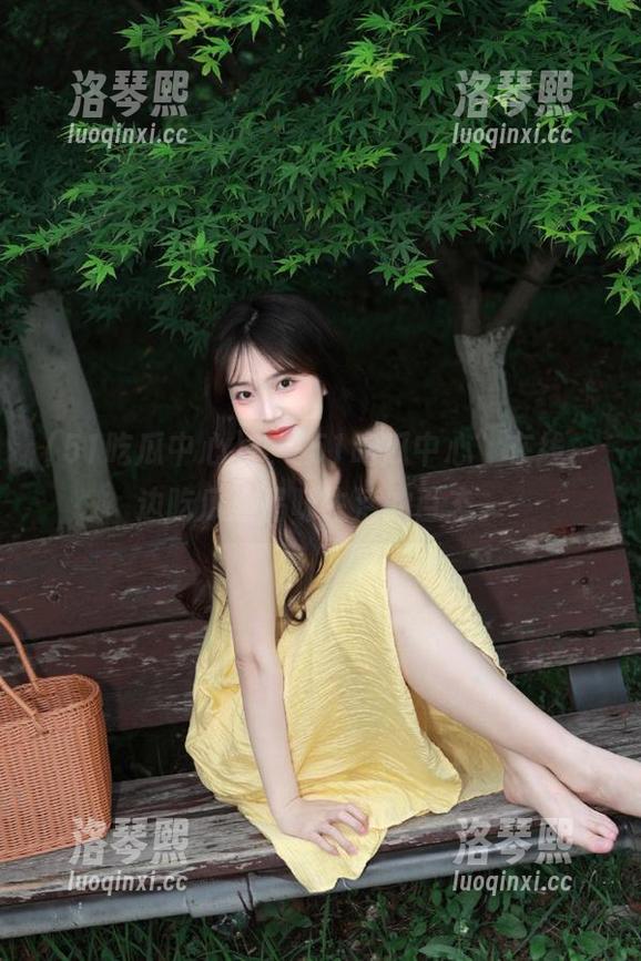 51吃瓜中心 在“51吃瓜中心”在线,边吃瓜边品味生活的百态。