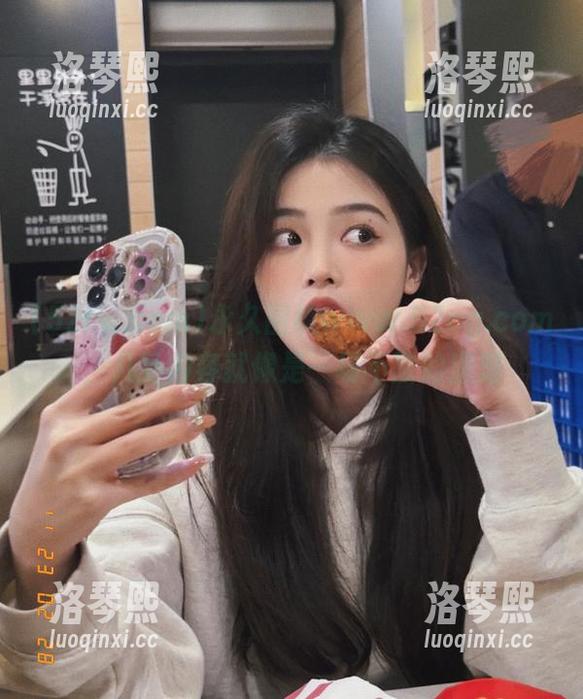 52cg.com 永久围绕www.52cg.com,八卦内容就像是一场不散的派对