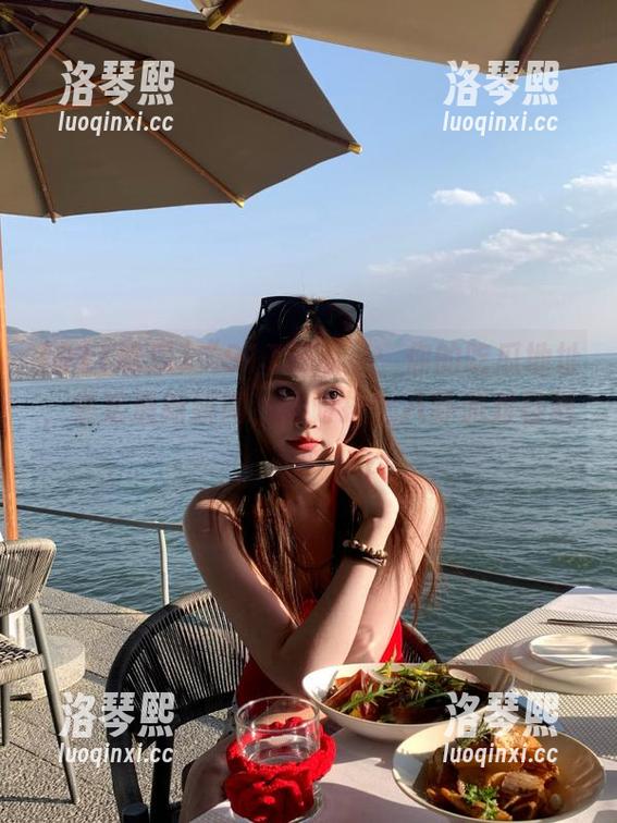 911吃瓜 “911吃瓜”:你的吃瓜地址,锁定最新绯闻,准时换上八卦派对鞋吧!