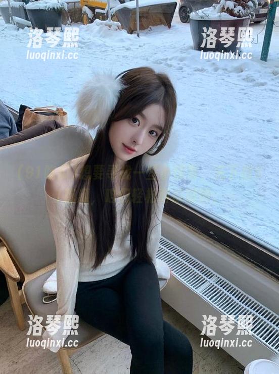 91吃瓜 想要寻找一些小惊喜,先下载91吃瓜,咱们轻松听瓜聊聊。
