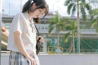 有了hlw的资源，感觉我已然成为“深藏不露”的吃瓜王。