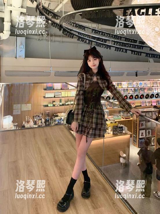“传送门”打开了，看zztt15黑料不打烊万里长征上那些隐藏的八卦，不看真心后悔！