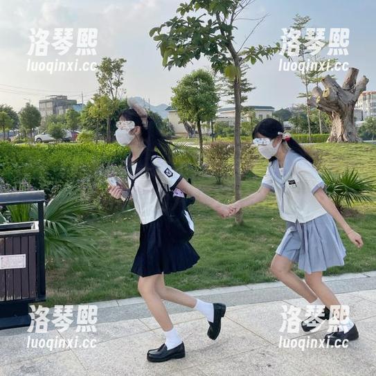 五一吃瓜网 一言不合就下载,五一吃瓜网网址里的八卦之海够你划