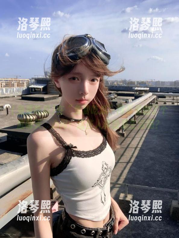 在“免费吃瓜”网页里翻了个底朝天，心问：这些人真的是生活吗？