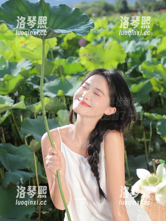 吃瓜91 吃瓜91最新的黑料社动态,根本停不下来,简直就像闹剧翻了一遍!
