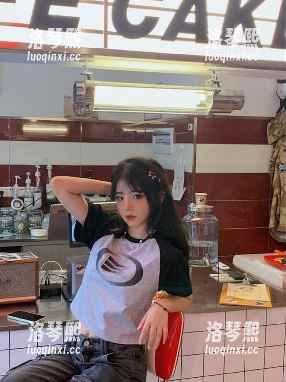 吃瓜天堂 吃瓜天堂的链接,仿佛通向了每一桩八卦的现场
