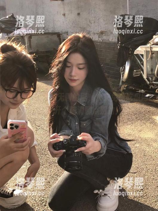 吃瓜网 关掉无聊的剧,快来免费吃瓜网91,开个脑洞聊点别的!