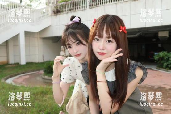 吃瓜网 呜呜睡觉前打开吃瓜网app,那导航直接打开了无尽的想象力,完完全全引导我进入不归路!