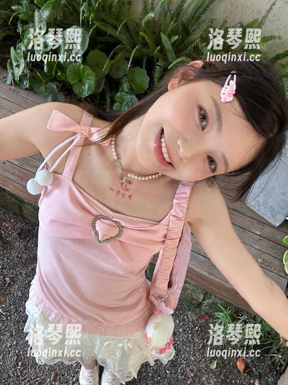 吃瓜网站 吃瓜网站新的瓜老铁们注意!链接在哪里?哈哈,等我找找...
