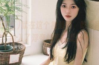 就在这个视频中，吃瓜网红又陷入了浮夸的事件漩涡…