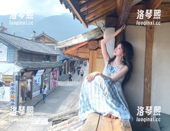 国产黑料 在国产黑料上登录,难以想象我会被这么多瓜包围!