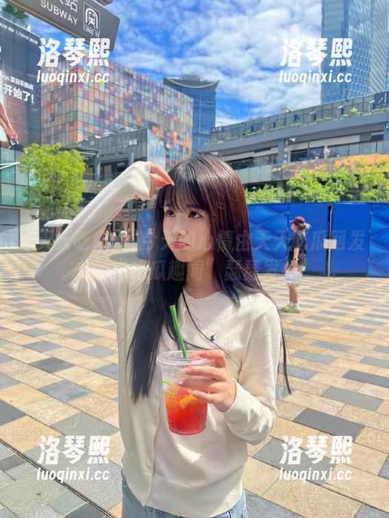 天天吃瓜网 今天的心情由天天吃瓜网发布的“吃瓜趣闻”瑟瑟发抖!