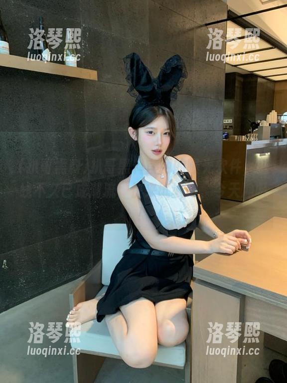 扒哥黑料 扒哥黑料官网的曝光软件,上线不久已成潮流,快来试试吧,今天冲呀!