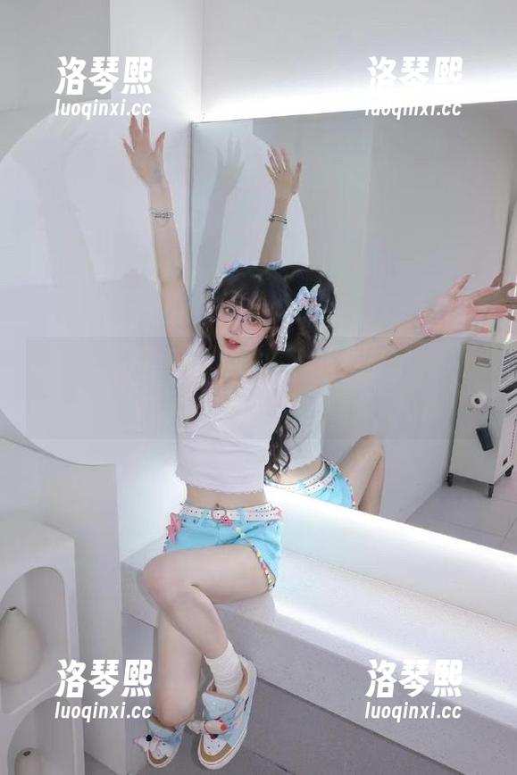网曝吃瓜 链接里的瓜都是甜的,分享给朋友时别忘了点“网曝吃瓜”哦。