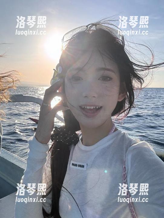 黑料91 在线品瓜:黑料91,让你感受无尽的好奇与无奈!