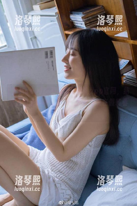 想免费体验黑料app官网，结果点进去就被惊呆了，原来我现在假装看热闹吗？
