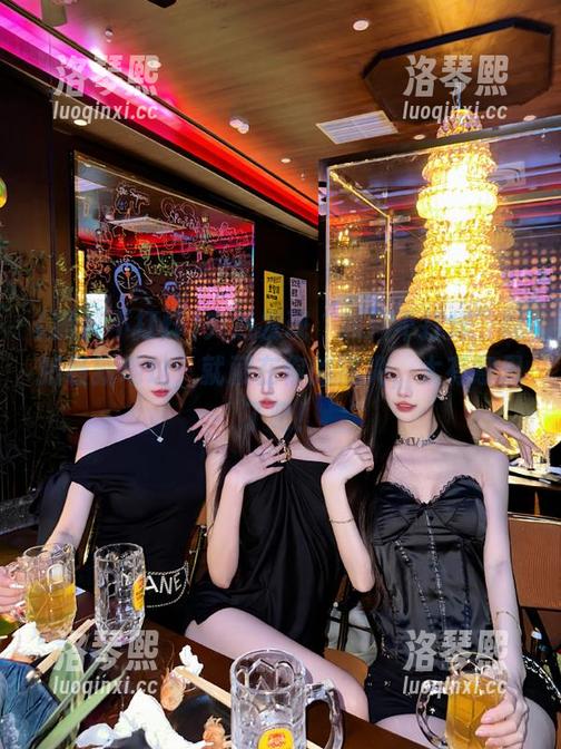 黑料不打烊 突然发现“黑料不打烊”网站最新地址,就藏在你的指尖,太有意思了吧!