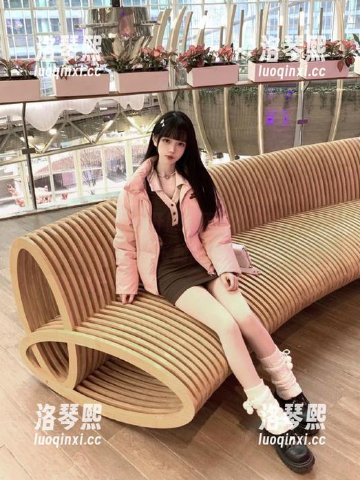 黑料不打烊 打开黑料不打烊的登录,跟随口水多到飞起的爆料之旅!