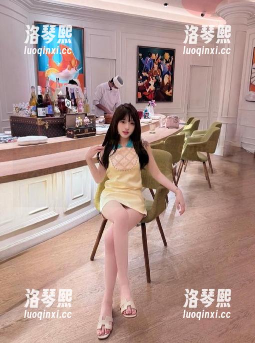 黑料导航 听说“黑料导航”app里有种消失的黑料,挖出来就像吃到了长时间藏着的糖果!