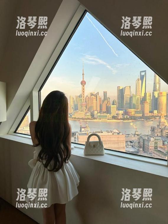 黑料导航 在黑料导航,这里永不迷路,时刻准备好“心灵震撼”!