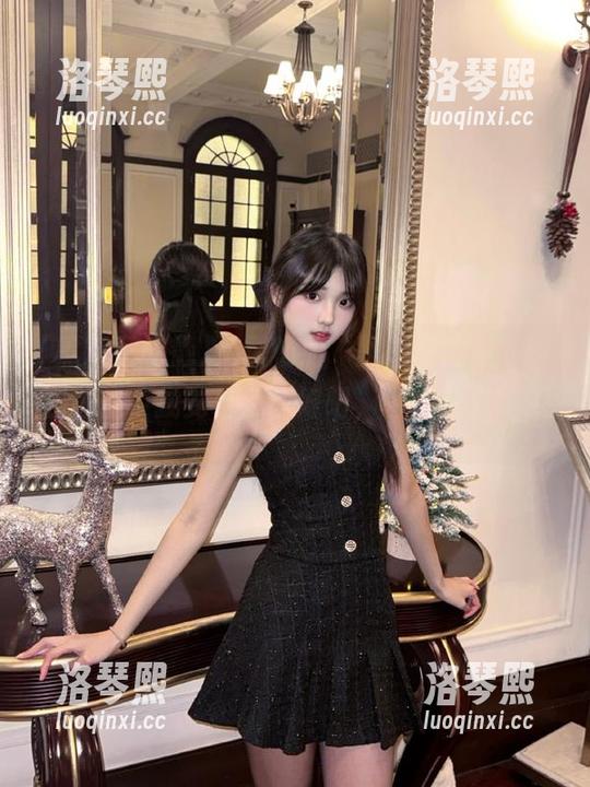 黑料正能量 免费畅游“黑料正能量”,在迷路中找到自我…好吧,也许只是吃瓜。