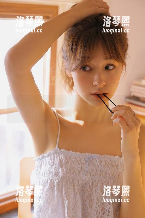 黑料社 “51黑料社”的网址,点进去就像打开了潘多拉的盒子…小心!