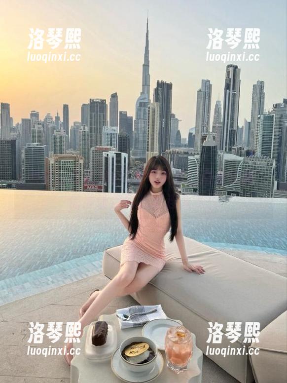 黑料老司机 黑料老司机直达奇葩瞬间,保准让你彩虹屁连天飞!